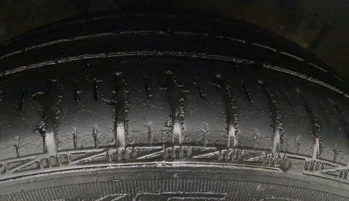 2018 Hyundai Grand i10 ASTA U2 1.2 CRDI, Diesel, Manual, 47,585 km, Right Front Tyre Tread