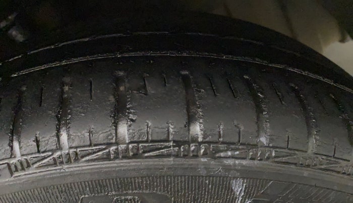 2018 Hyundai Grand i10 ASTA U2 1.2 CRDI, Diesel, Manual, 47,585 km, Left Rear Tyre Tread