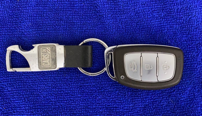 2018 Hyundai Grand i10 ASTA U2 1.2 CRDI, Diesel, Manual, 47,585 km, Key Close Up