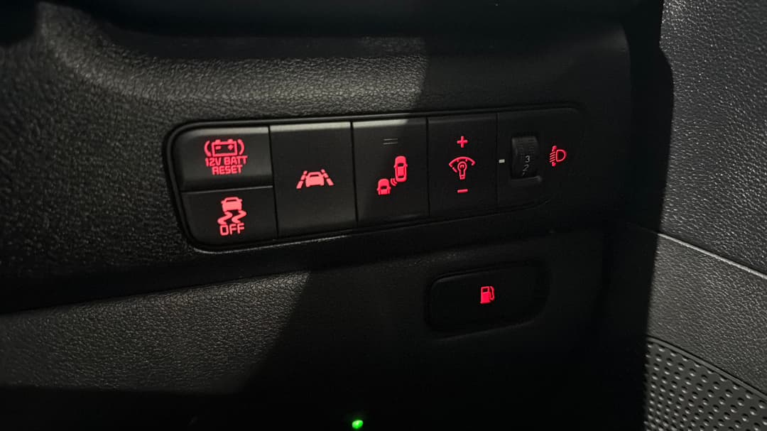 2021 Kia Niro Hev Sport (hybrid), Automatic, 109028 km, Utility Switches/Buttons