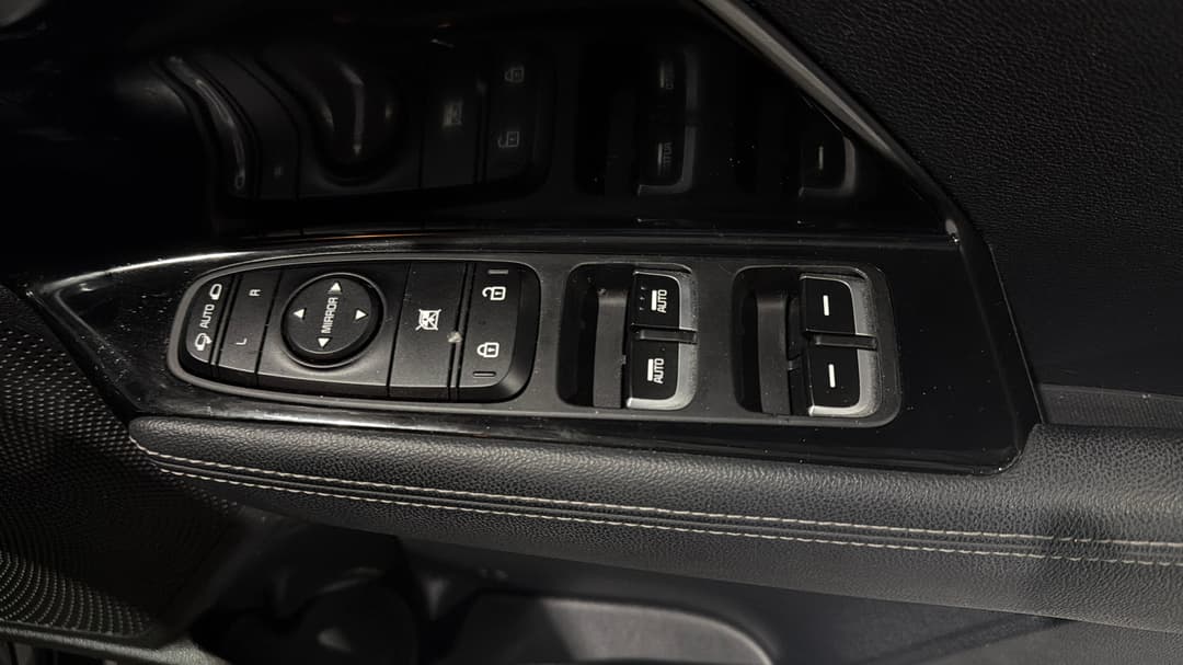2021 Kia Niro Hev Sport (hybrid), Automatic, 109028 km, Drivers Side Door Panel Controls