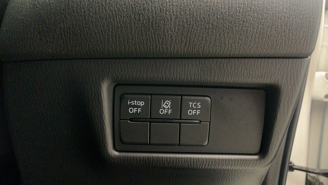 2021 Mazda CX-5 Maxx (FWD), Automatic, 64408 km, Utility Switches/Buttons