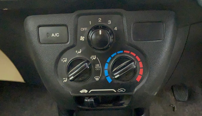2014 Honda Amaze 1.2L I-VTEC E, Petrol, Manual, 17,202 km, AC Unit - Directional switch has minor damage