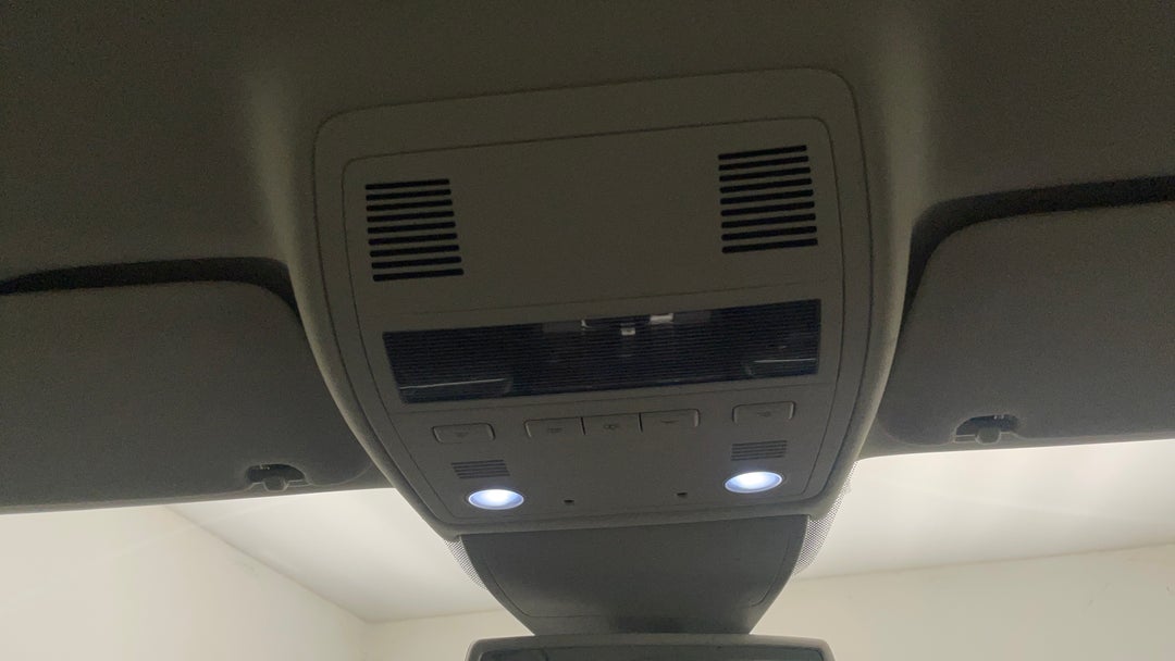 2016 Volkswagen Touareg V6 Tdi, Automatic, 81908 km, On-Roof Controls/Sunglass holder