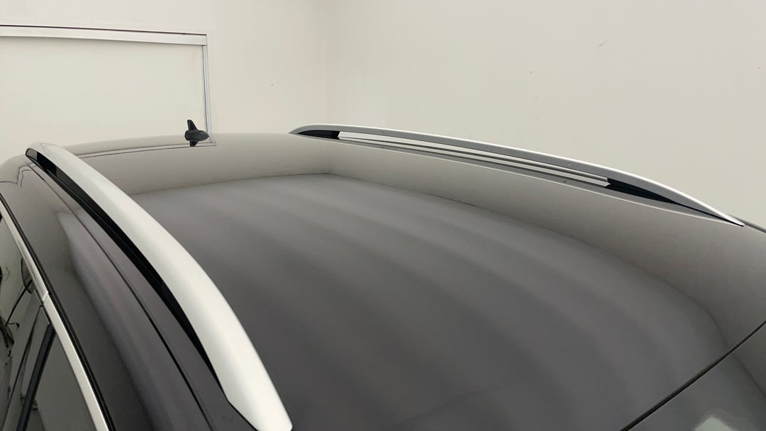 2016 Volkswagen Touareg V6 Tdi, Automatic, 81908 km, Roof/Sunroof View