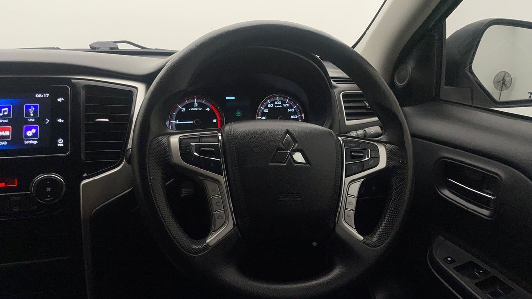 2019 Mitsubishi Triton Glx Plus (4x4), Automatic, 103089 km, Steering Wheel Close-up