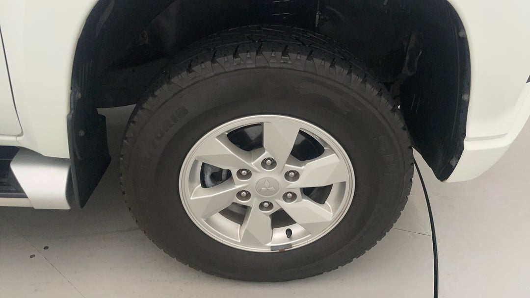 2019 Mitsubishi Triton Glx Plus (4x4), Automatic, 103089 km, Right Front Wheel