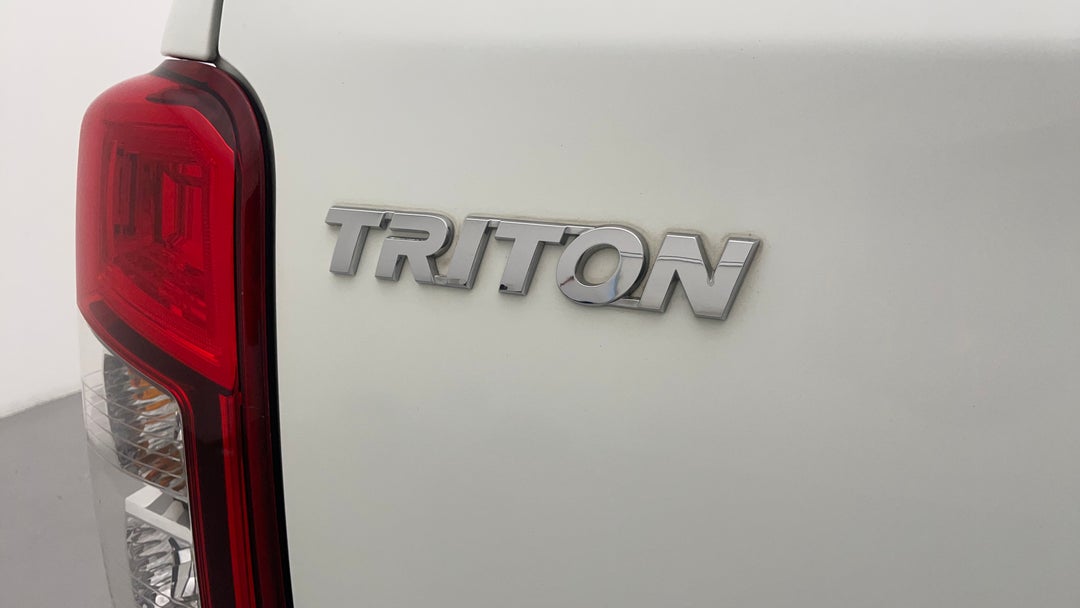 2019 Mitsubishi Triton Glx Plus (4x4), Automatic, 103089 km, Badge (Boot Left Side)