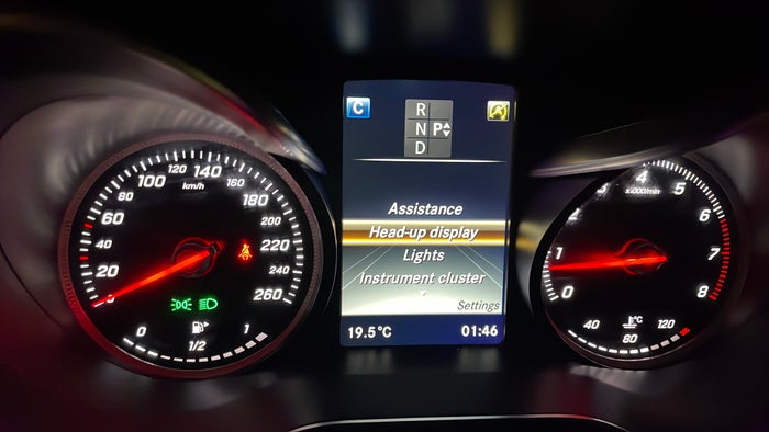 MERCEDES BENZ C 300-Heads Up Display