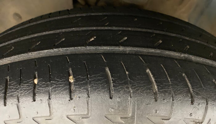 2018 Maruti IGNIS ZETA 1.2 K12, Petrol, Manual, 44,171 km, Left Front Tyre Tread