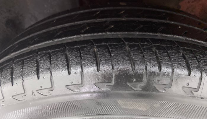 2017 Maruti IGNIS DELTA 1.2 K12, Petrol, Manual, 15,961 km, Left Front Tyre Tread