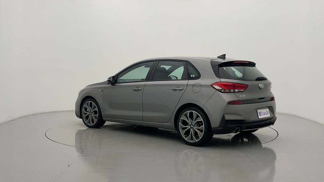 Left Back Diagonal (45- Degree) View