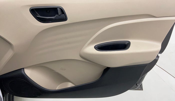 2021 Hyundai NEW SANTRO SPORTZ EXECUTIVE CNG, CNG, Manual, 21,577 km, Driver Side Door Panels Control