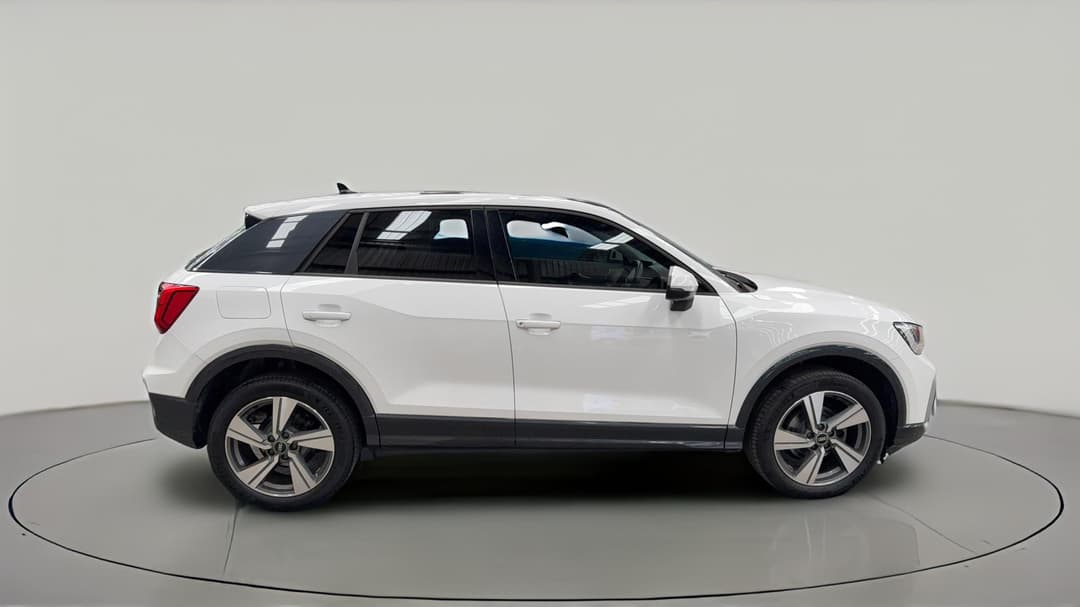 2021 Audi Q2 35 Tfsi, Automatic, 48174 km, Right Side View