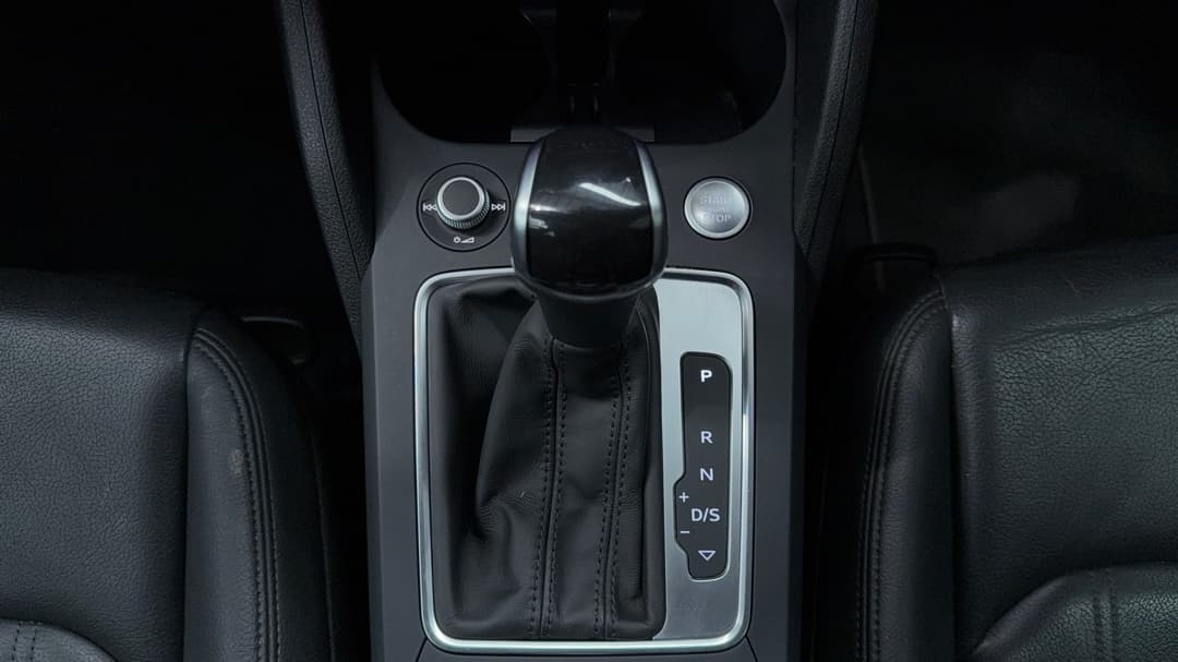 2021 Audi Q2 35 Tfsi, Automatic, 48174 km, Gear Lever 