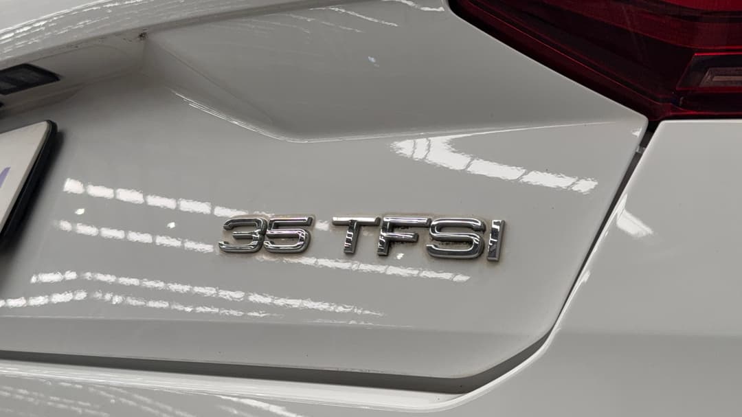 2021 Audi Q2 35 Tfsi, Automatic, 48174 km, Badge (Boot Right Side)