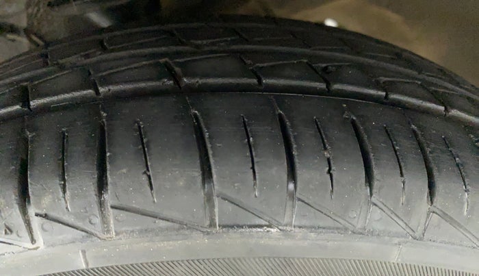 2021 Maruti Alto VXI, Petrol, Manual, 8,664 km, Left Rear Tyre Tread
