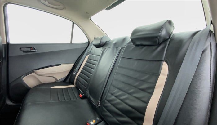 2017 Hyundai Xcent E PLUS, Petrol, Manual, 41,989 km, Right Side Rear Door Cabin