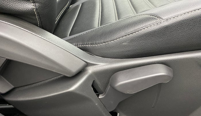 2020 Ford New Figo 1.2 TITANIUM, Petrol, Manual, 9,345 km, Driver Side Adjustment Panel