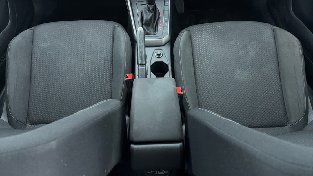 2019 Volkswagen Polo 85tsi Comfortline, Automatic, 44967 km, Center Console