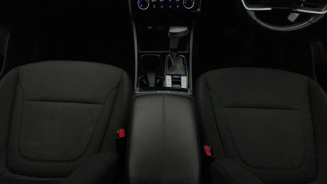 2023 Hyundai Tucson (FWD), Automatic, 46776 km, Center Console