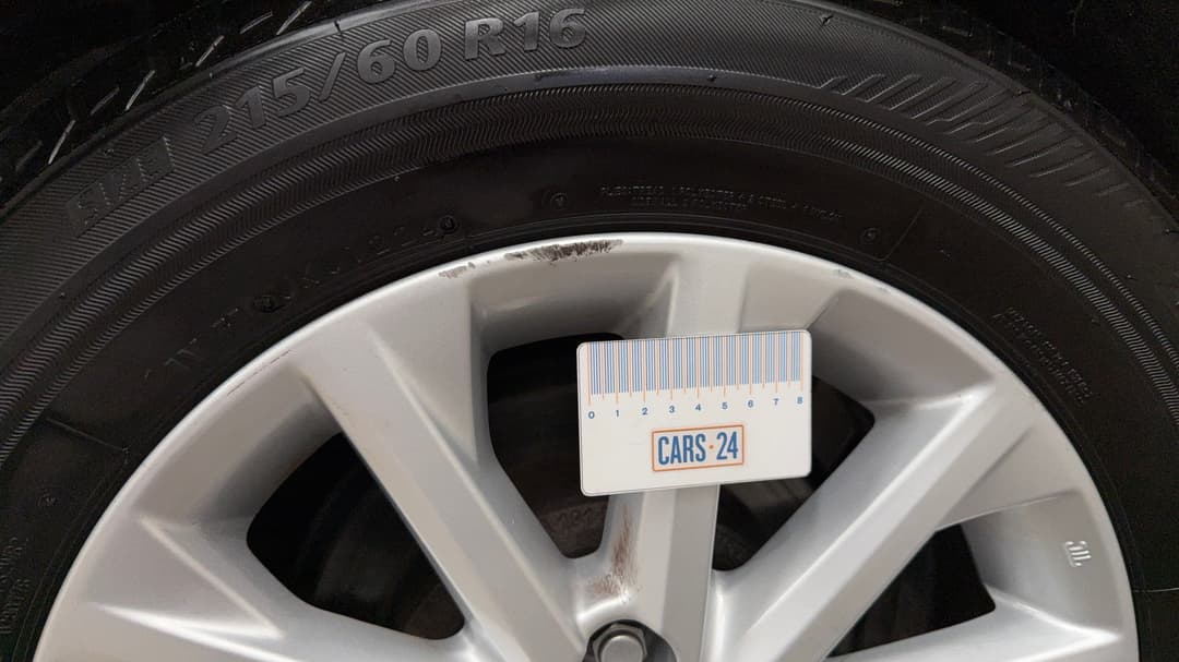2015 Toyota Camry Altise, Automatic, 104135 km, Wheels Rim Rear RHS Gutter Rash