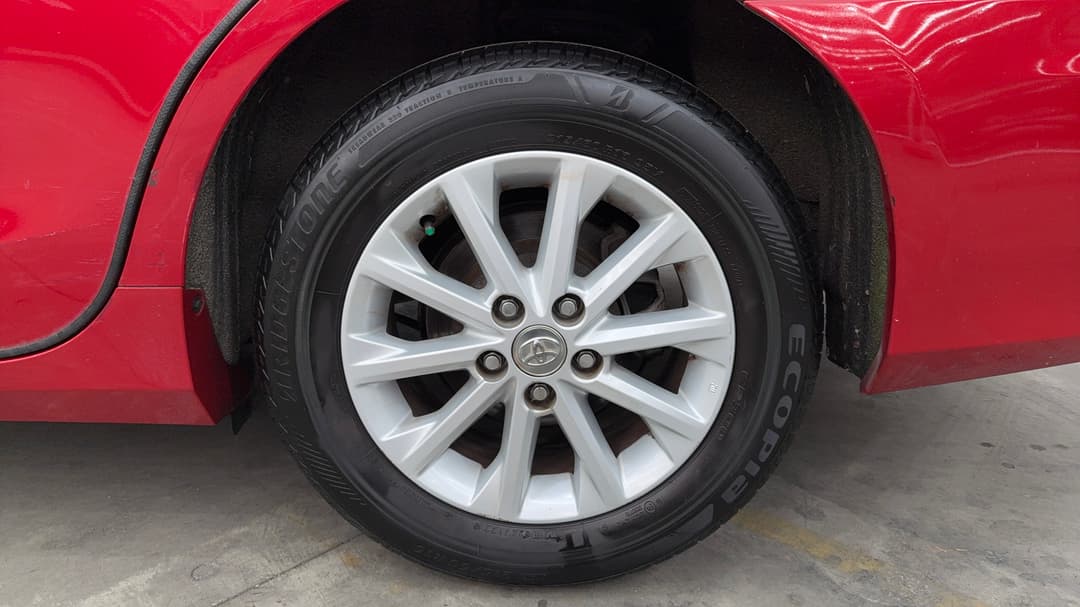 2015 Toyota Camry Altise, Automatic, 104135 km, Left Rear Wheel