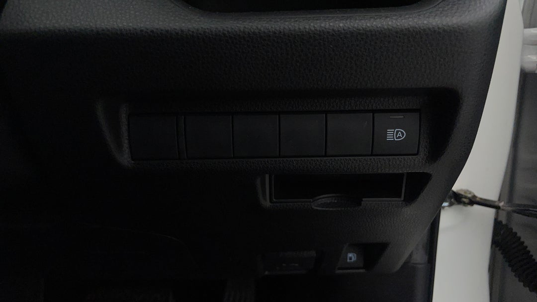 2023 Toyota RAV4 Gx (2WD) Hybrid, Automatic, 75617 km, Utility Switches/Buttons