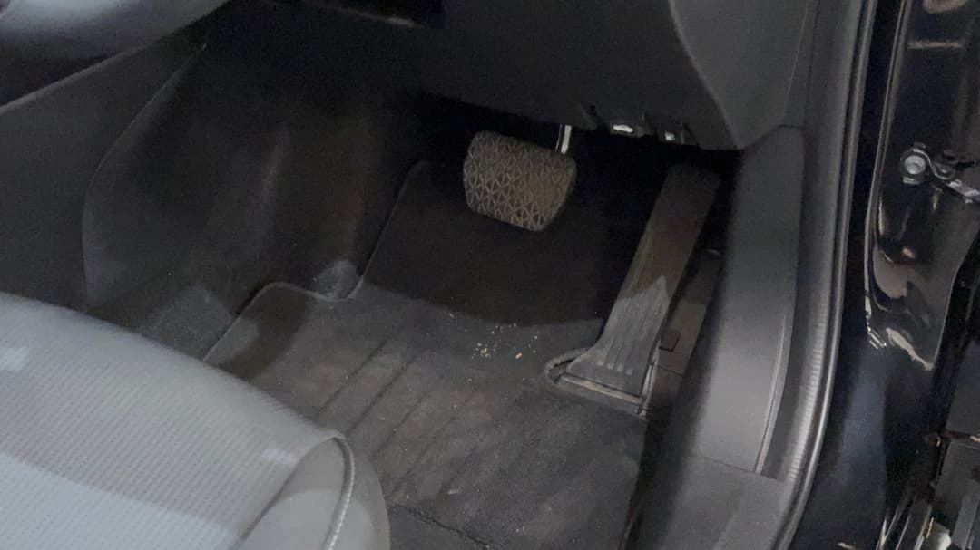 2021 Mazda CX-3 Maxx Sport (FWD), Automatic, 29481 km, Pedals and Footmat