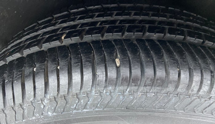 2014 Ford Ecosport 1.5 TITANIUMTDCI OPT, Diesel, Manual, 50,584 km, Left Rear Tyre Tread