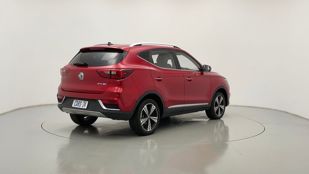 Right Back Diagonal (45- Degree) View