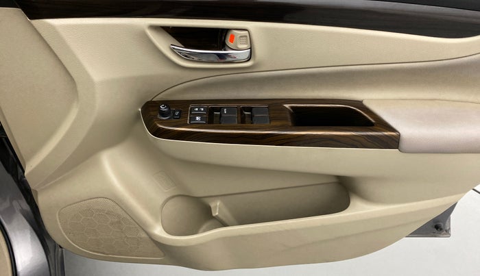 2017 Maruti Ciaz ZETA 1.4  AT PETROL, Petrol, Automatic, 52,650 km, Driver Side Door Panels Control