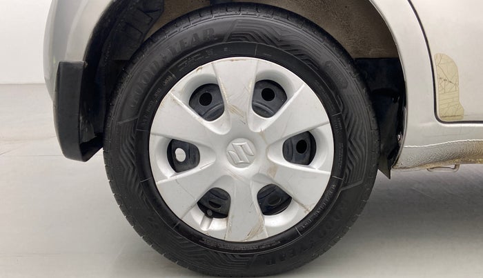 2014 Maruti Ritz VXI Elate Limited Edition, Petrol, Manual, 48,383 km, Right Rear Wheel