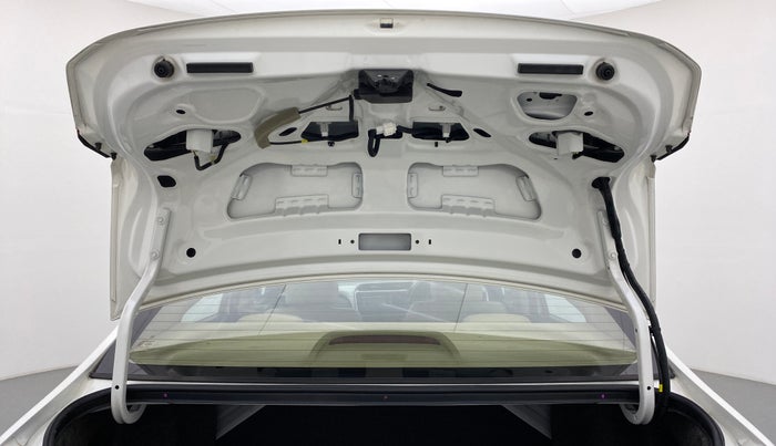 2015 Honda City VX CVT PETROL, Petrol, Automatic, 18,520 km, Boot Door Open