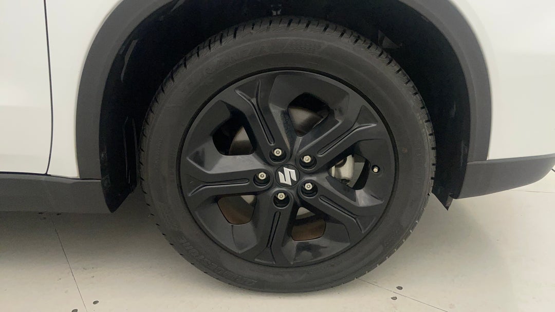 2017 Suzuki Vitara S Turbo (2WD), Automatic, 73893 km, Right Front Wheel