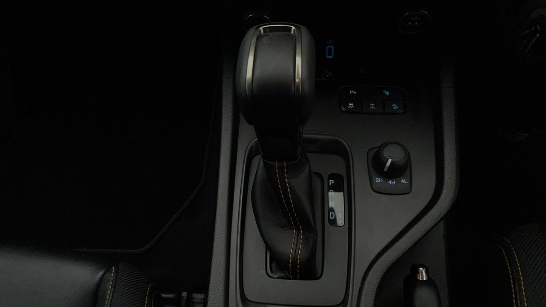 2020 Ford Ranger Wildtrak 3.2 (4x4), Automatic, 47387 km, Gear Lever 