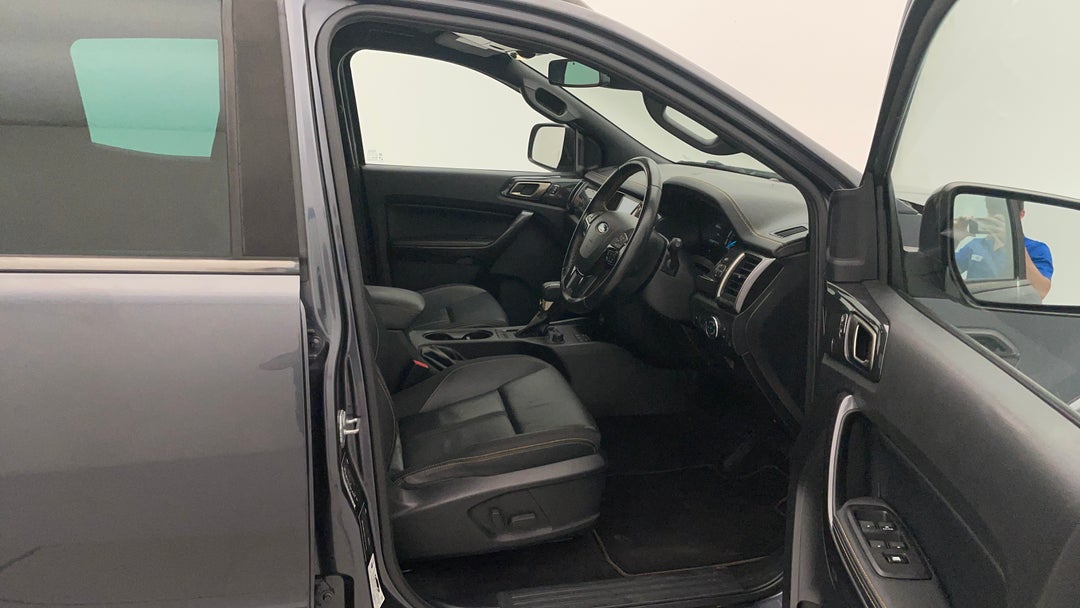 2020 Ford Ranger Wildtrak 3.2 (4x4), Automatic, 47387 km, Right Side Front Door Cabin View