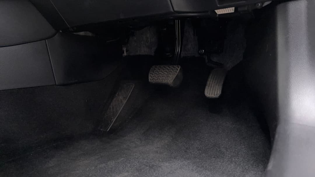 2022 Toyota Corolla Ascent Sport Hybrid, Automatic, 32604 km, Pedals and Footmat