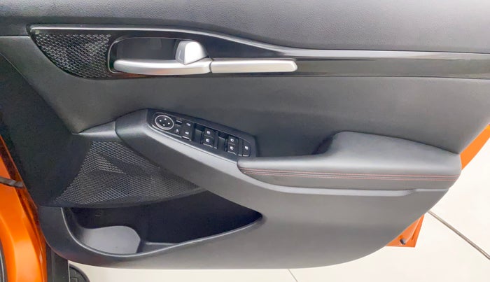 2019 KIA SELTOS GTX AT 1.4 PETROL, Petrol, Automatic, 27,874 km, Driver Side Door Panels Control