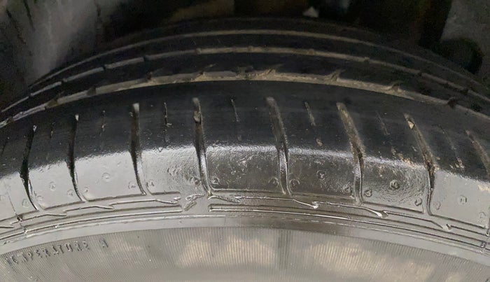2019 KIA SELTOS GTX AT 1.4 PETROL, Petrol, Automatic, 27,874 km, Left Rear Tyre Tread