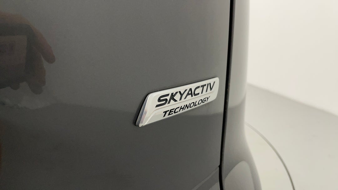 Badge (Boot Right Side)