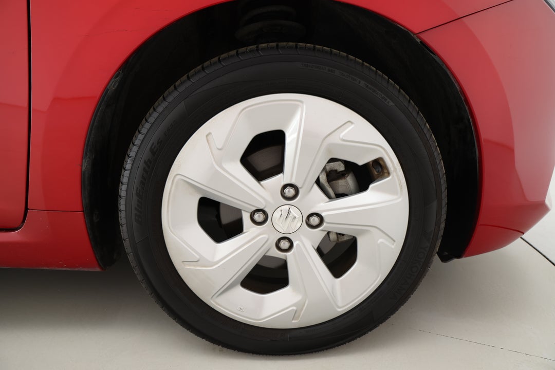 2024 Suzuki Swift Hybrid Plus, Automatic, 31166 km, Right Front Wheel