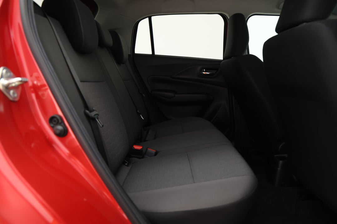 2024 Suzuki Swift Hybrid Plus, Automatic, 31166 km, Right Side Rear Door Cabin View