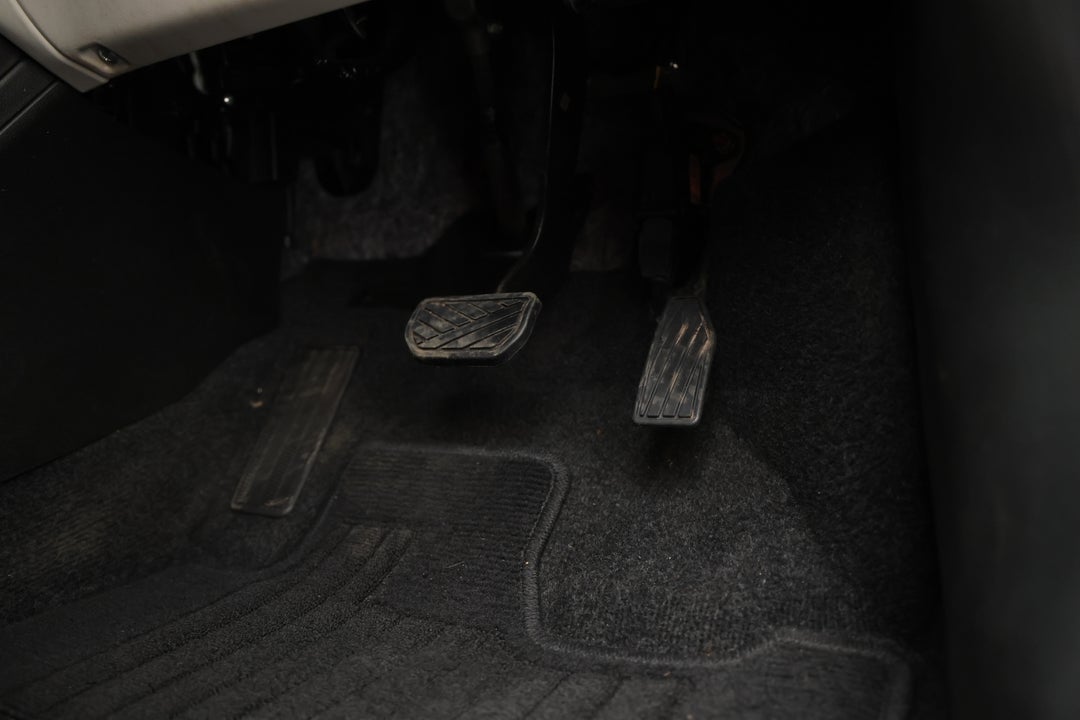 2024 Suzuki Swift Hybrid Plus, Automatic, 31166 km, Pedals and Footmat