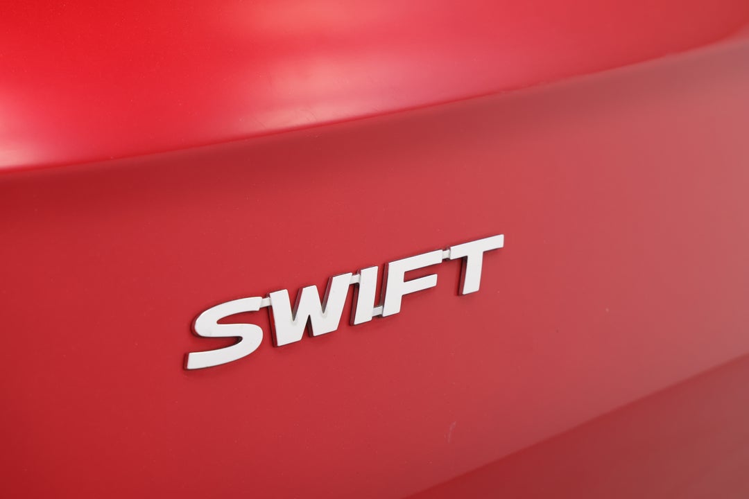2024 Suzuki Swift Hybrid Plus, Automatic, 31166 km, Badge (Boot Left Side)