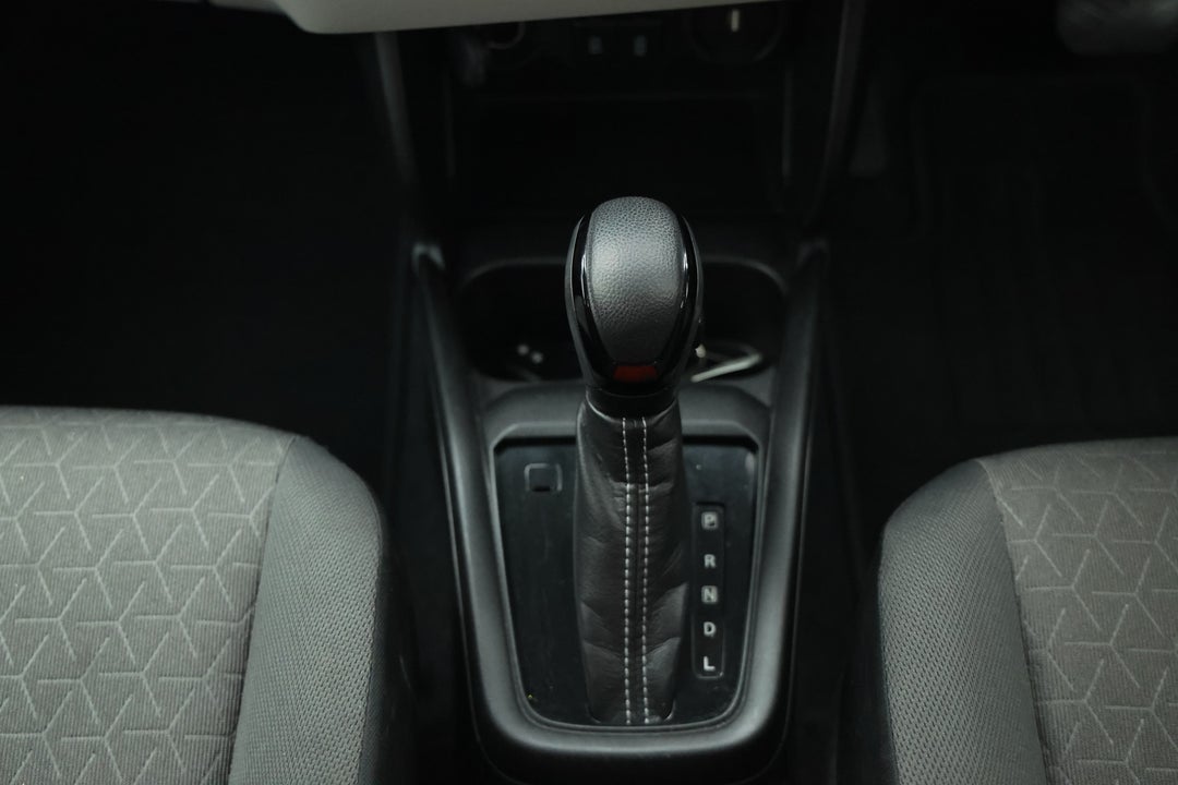 2024 Suzuki Swift Hybrid Plus, Automatic, 31166 km, Gear Lever 