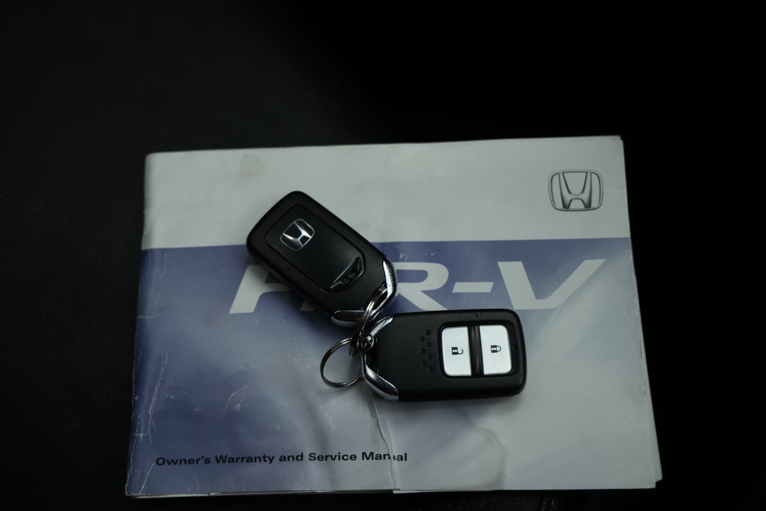 2016 Honda HR-V Vti-l, Automatic, 120959 km, Key Close-up