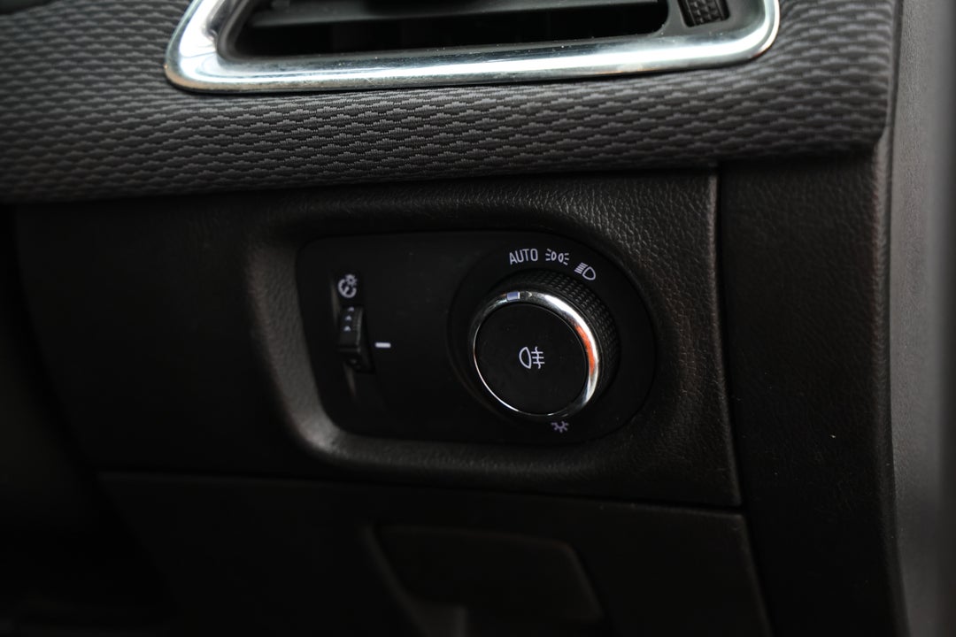 2017 Holden Astra Ls, Automatic, 145925 km, Utility Switches/Buttons