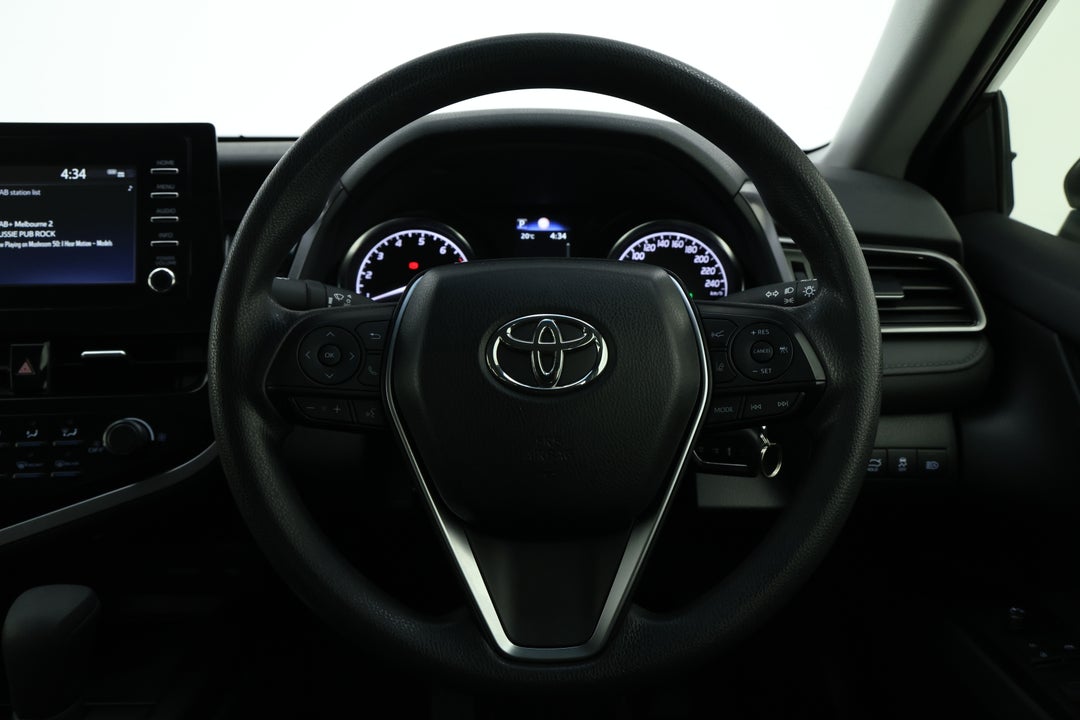 2024 Toyota Camry Ascent, Automatic, 47289 km, Steering Wheel Close-up