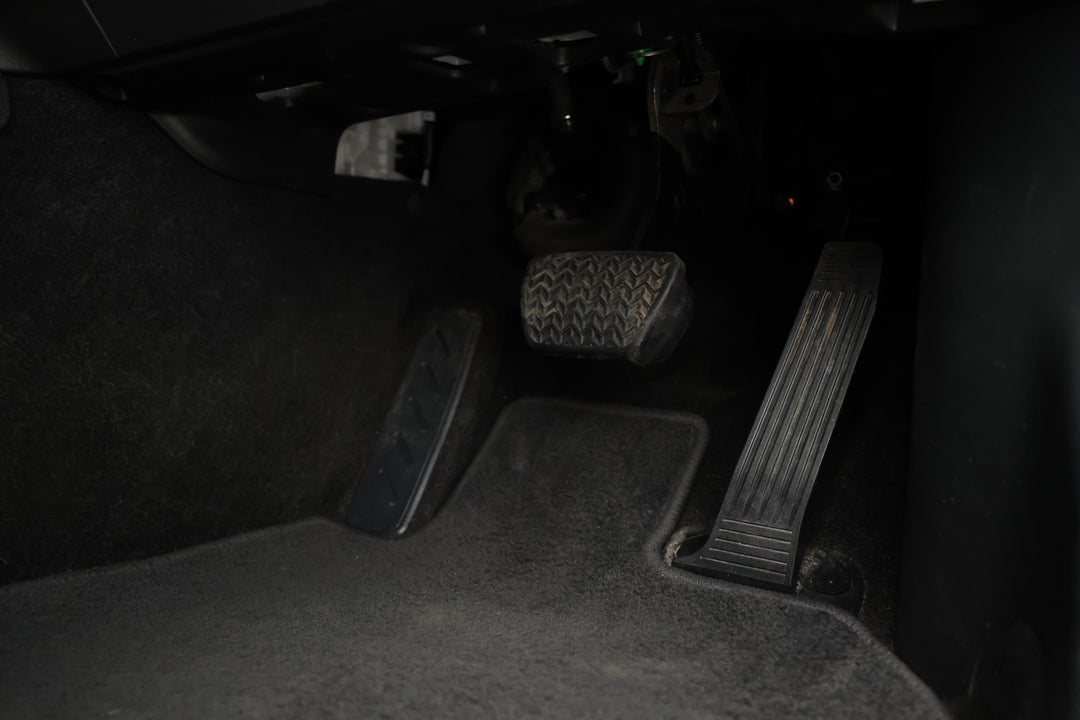 2024 Toyota Camry Ascent, Automatic, 47289 km, Pedals and Footmat